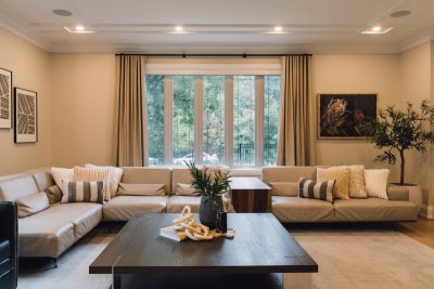 Zo kies je gordijnen die je woonkamer écht af maken